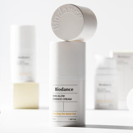 Biodance Skin Glow Cream Προϊόν Ενυδατική κρέμα προσώπου με Niacinamide και Υαλουρονικό Οξύ για λάμψη και έλεγχο της ακμής