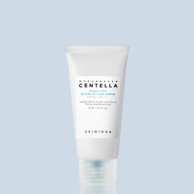 Skin1004 Anti-Aging Serum SPF50 Προϊόν Ορός προσώπου με Centella Asiatica και Υαλουρονικό Οξύ για αντιγήρανση και αντηλιακή προστασία